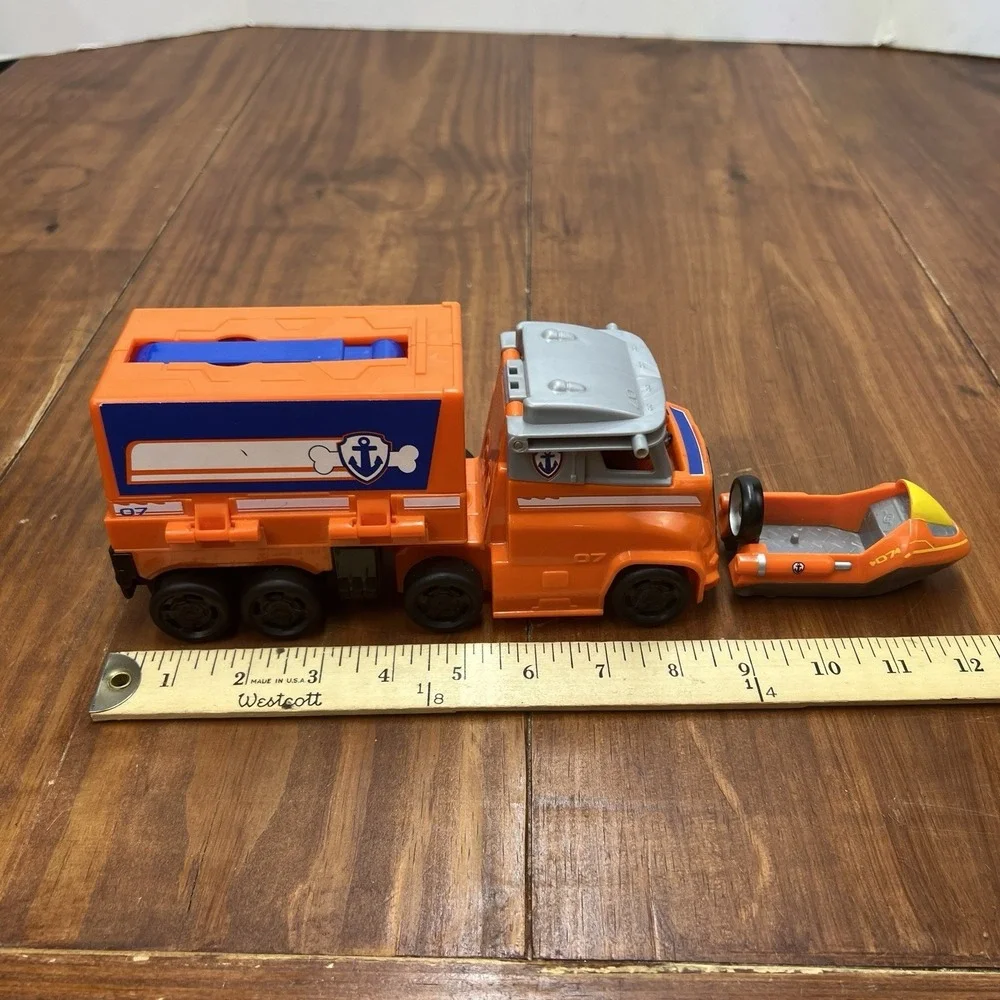 PAW Patrol, Big Truck Pup's Zuma Transforming Toy Trucks with Collectible Action